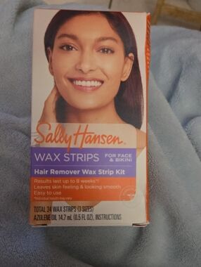 Sally Hansen Wax Strips Hair Remover Kit – Purple & Orange